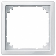 Адаптер для интеграции механизмов из System M в System Design Merten полярно-белый